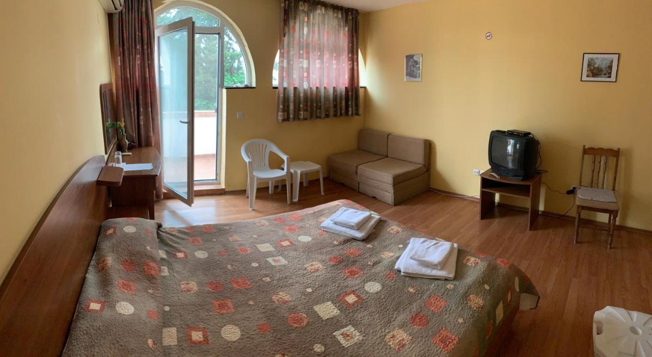 Sea Square Hotel Balchik Ngoại thất bức ảnh