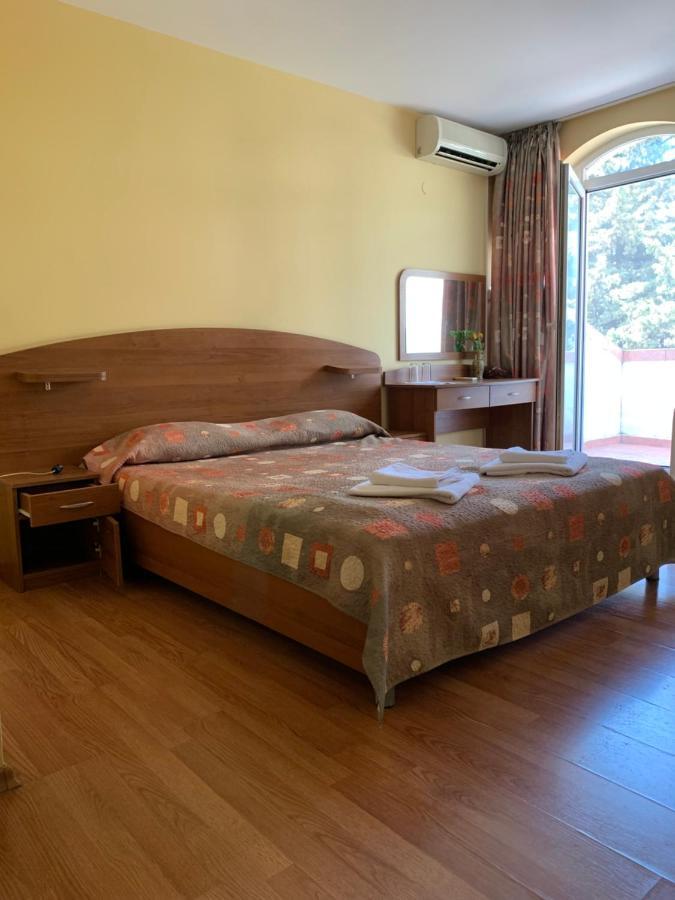 Sea Square Hotel Balchik Ngoại thất bức ảnh