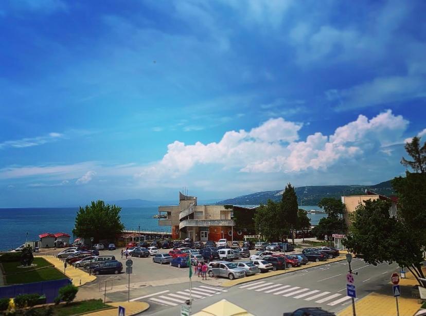 Sea Square Hotel Balchik Ngoại thất bức ảnh