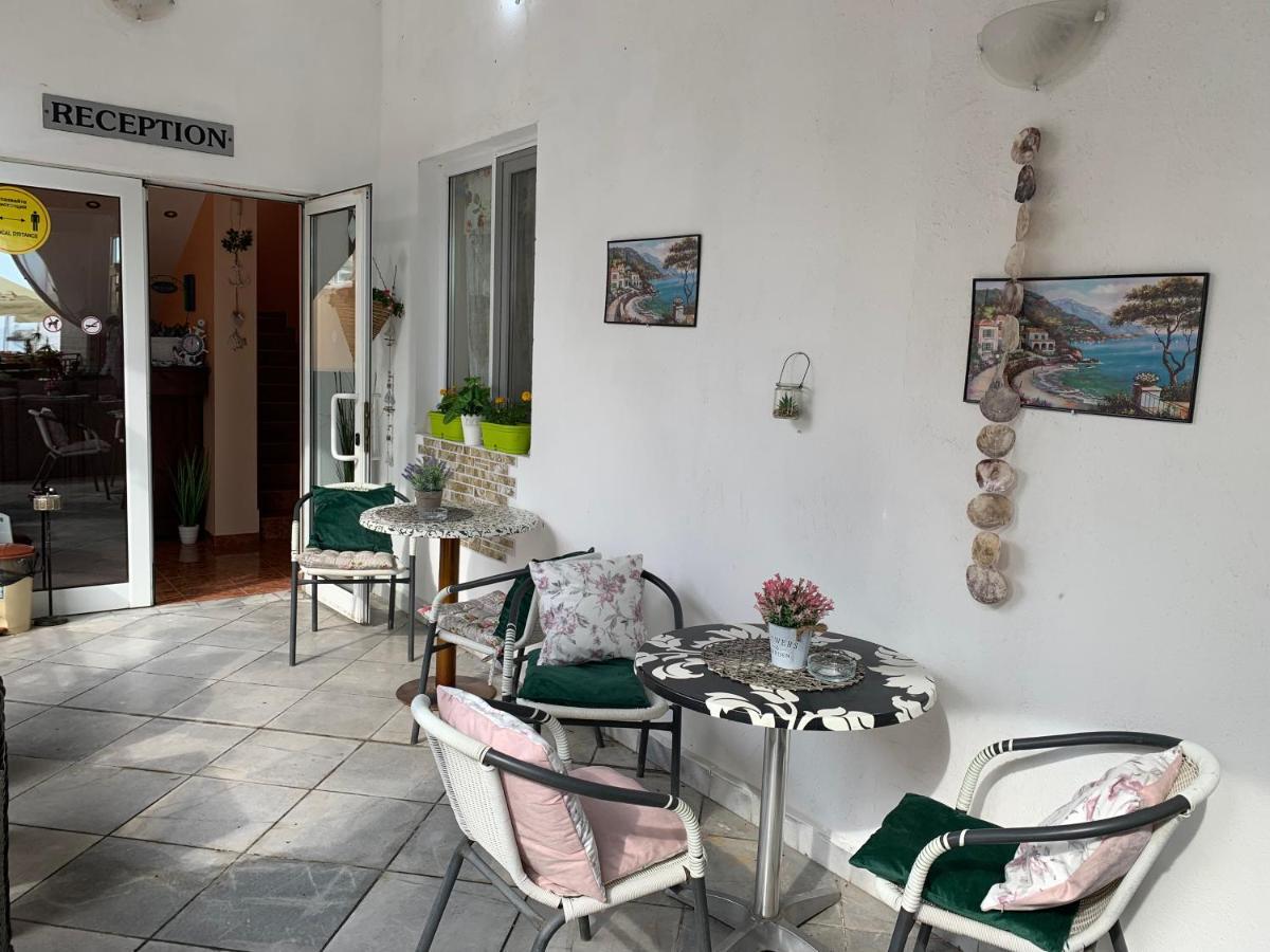 Sea Square Hotel Balchik Ngoại thất bức ảnh